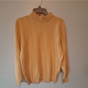 VINTAGE Tundra Canada L Yellow Sweater